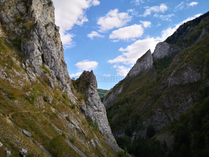 Cheile Râmețului, o aventură de weekend pentru clujenii care iubesc munții
